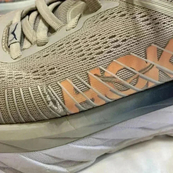 Hoka Bondi 7 Tennis Shoe Gray, Blue & Peach/Orange in Woman’s Size 9. - Picture 9 of 12